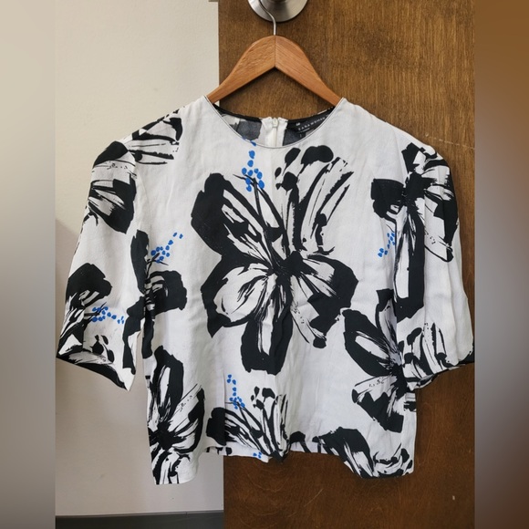 Zara Flower Pattern Short Top Size XS - Picture 1 of 3